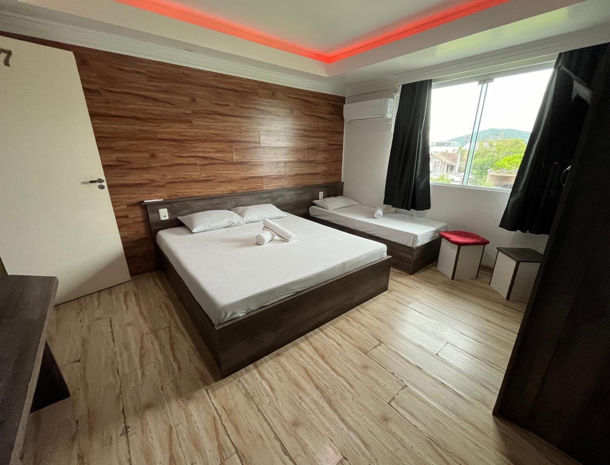 Savanna Suites - Beto Carrero Penha  Exteriör bild